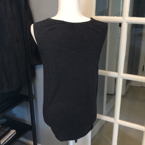 Club Monaco top❤️ - Picture 3 of 6